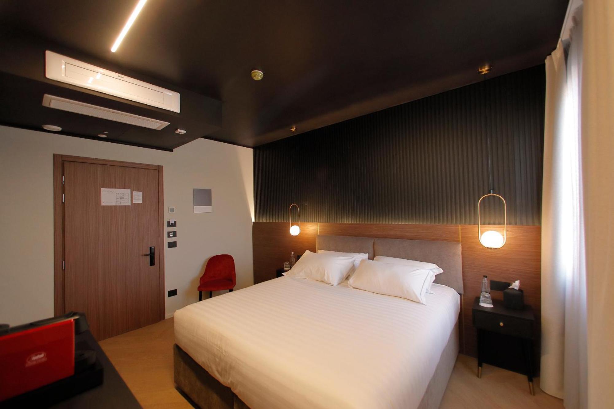 Hotel Namia By Dori Bardolino Bagian luar foto
