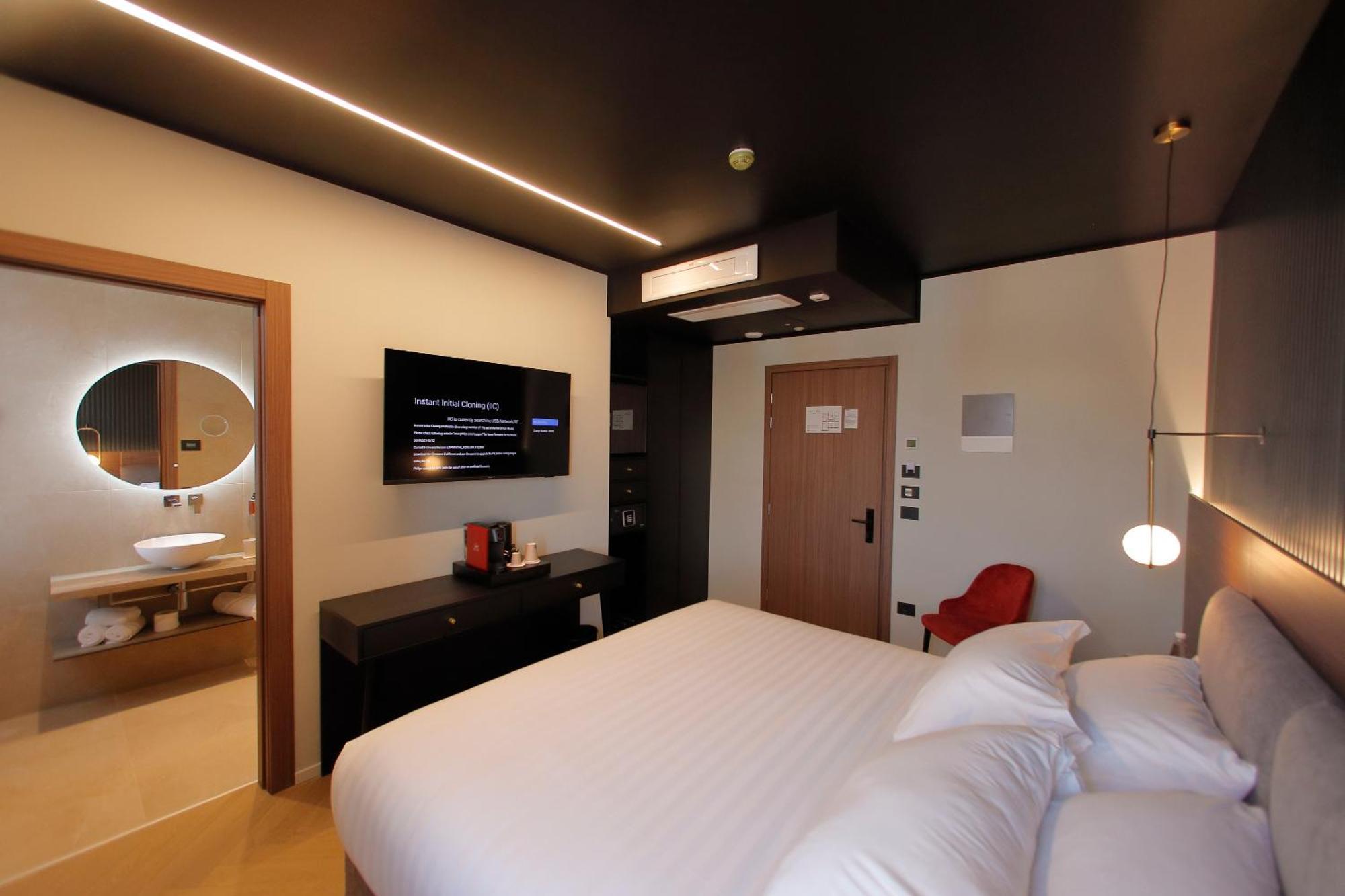 Hotel Namia By Dori Bardolino Bagian luar foto
